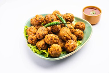 Moong Dal Vada Mungode, Pakot, Pakore, Moong wada, Pakora veya Bhajiya, çay saati atıştırmalığı.