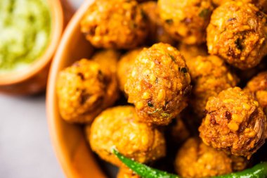 Moong Dal Vada Mungode, Pakot, Pakore, Moong wada, Pakora veya Bhajiya, çay saati atıştırmalığı.
