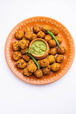 Moong Dal Vada Mungode, Pakot, Pakore, Moong wada, Pakora veya Bhajiya, çay saati atıştırmalığı.