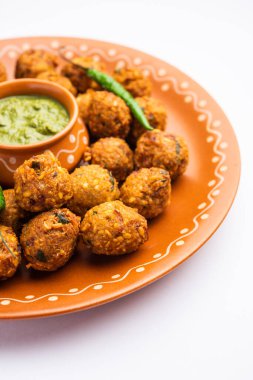 Moong Dal Vada Mungode, Pakot, Pakore, Moong wada, Pakora veya Bhajiya, çay saati atıştırmalığı.