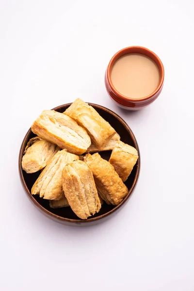 stock image Khari puff biscuit or Kharee Puff pastry is an evergreen accompaniment with chai, Indian snack