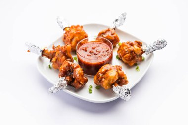 Tavuk Lolipop Izgara Tandoori Non Sebze Schezwan soslu Dip Chutney