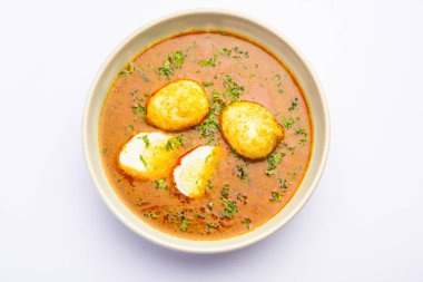 Anda Masala ya da yumurta körisi popüler Hint baharatlı yiyeceğidir.