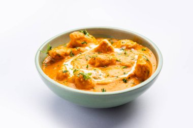 Lezzetli tereyağlı tavuk köri ya da Murg Makhanwala ya da Hint mutfağından masala yemeği.