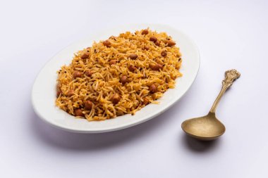 Fıstık pilavı Güney Hindistan 'ın popüler pirinç tariflerinden biridir.