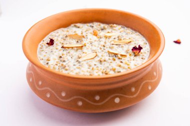 Kodo tilki kuyruklu darı kheer veya varagu arisi payasam, Hindistan 'da popüler bir tatlıdır.