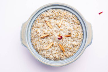 Kodo tilki kuyruklu darı kheer veya varagu arisi payasam, Hindistan 'da popüler bir tatlıdır.