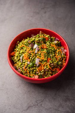 Hurda Ponkh Bhel made using Tender Jowar is a traditional savory snack from india