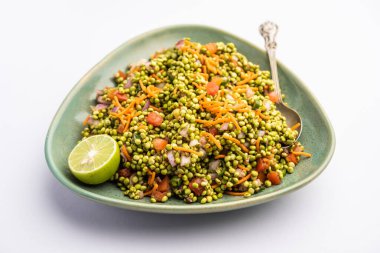 Hurda Ponkh Bhel made using Tender Jowar is a traditional savory snack from india