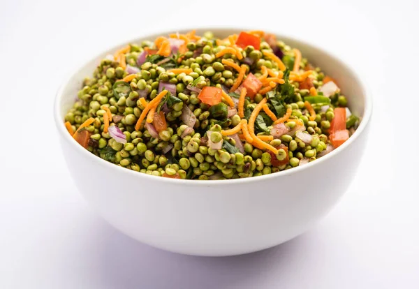 Hurda Ponkh Bhel made using Tender Jowar is a traditional savory snack from india