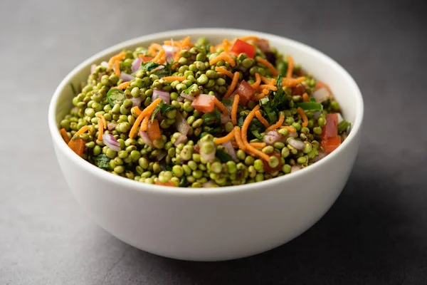 Hurda Ponkh Bhel made using Tender Jowar is a traditional savory snack from india