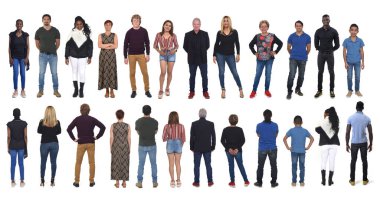 Önden ve arkadan görülen aynı grup insanın görüntüsü