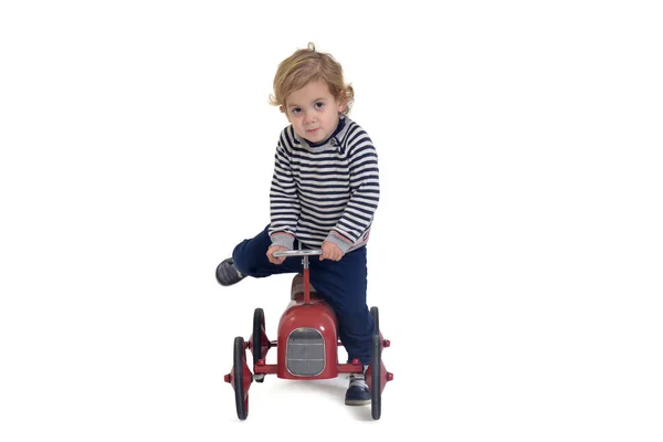 Widok Przodu Dziecka Bawiącego Się Zabawkowym Samochodem Wchodzącym Wychodzącym Samochodu — Zdjęcie stockowe