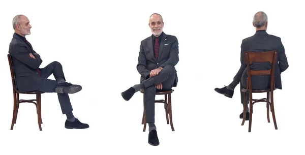 坐在椅子上 白底领带系在椅子上的同一个人的侧影 背影和前景 — 图库照片