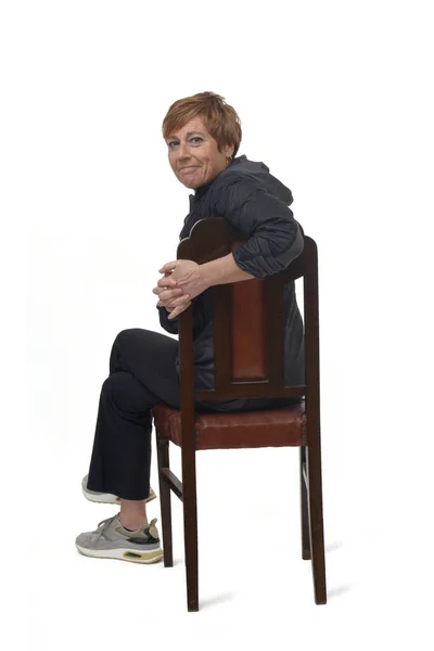 Vue Arrière Une Femme Âge Moyen Assise Sur Une Chaise — Photo