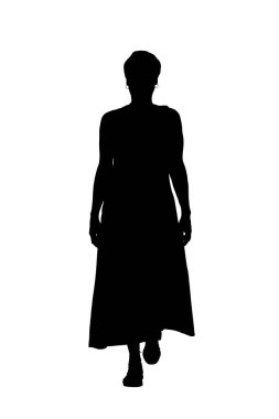 Beyaz arka planda yürüyen orta yaşlı bir kadının ön görünüşü.