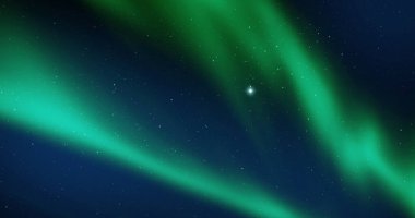 Yeşil renkli kuzey ışıkları ya da bulutsuz gökyüzündeki Aurora Borealis.