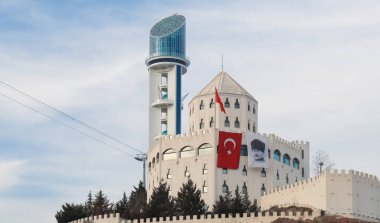 Ankara şehir manzarası - Kecioren Estergon Şatosu ve Cumhuriyet Kulesi manzarası.