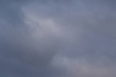 fırtınalı hava ve kara bulutlar