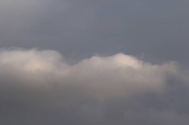 fırtınalı hava ve kara bulutlar