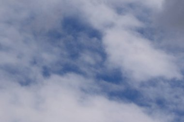 fırtınalı hava ve kara bulutlar