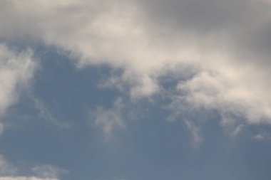 fırtınalı hava ve kara bulutlar