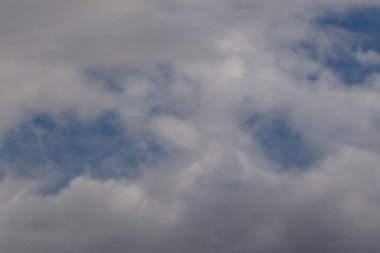 fırtınalı hava ve kara bulutlar