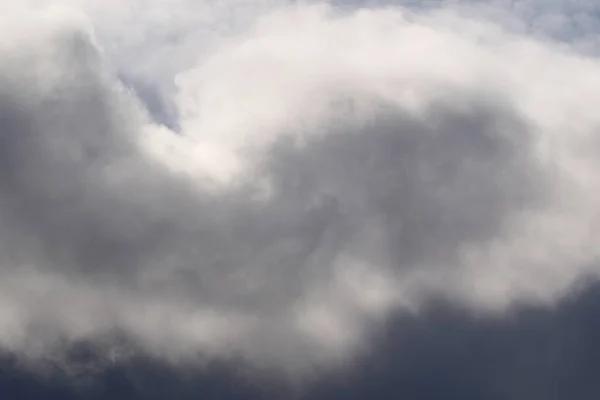 Stürmisches Wetter Und Dunkle Wolken — Stockfoto