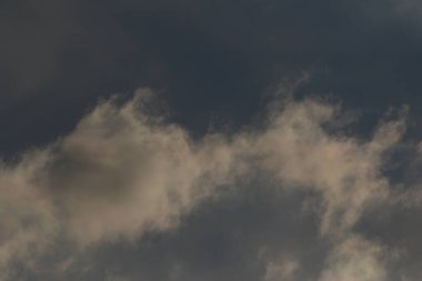 fırtınalı hava ve kara bulutlar