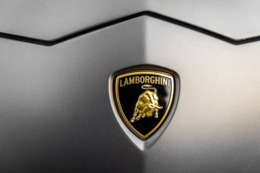 Bangkok, Tayland - 17 Ocak 2025: Lamborgini metalik logosu MOTOR Show 'da sergilendi.