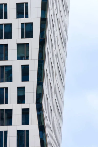 미니멀리즘 기하학적 모양을 건물의 — 스톡 사진