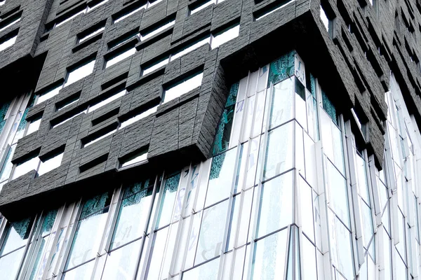 Arquitectura Moderna Datch Fragmento Edificio Con Fachada Vidrio Inserto Texturizado — Foto de Stock