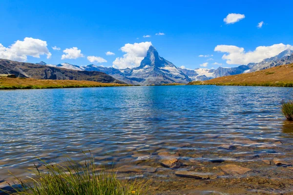 瑞士阿尔卑斯Zermatt夏季的斯泰利湖 斯泰利西 和马特宏山景 — 图库照片