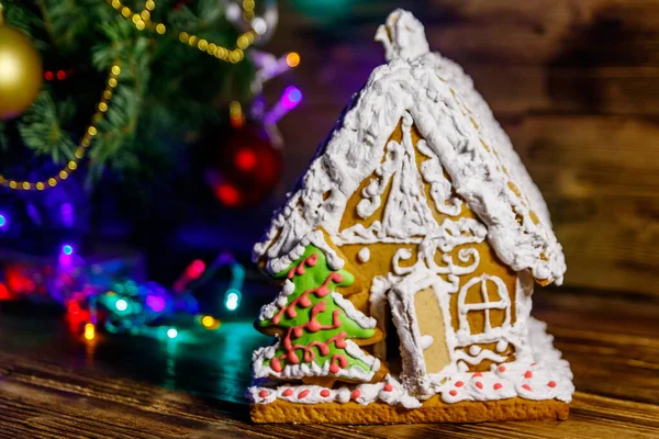 Stock image Christmas Gingerbread house on a wooden table