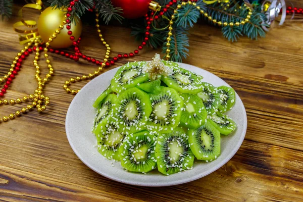 Christmas Tree Shaped Fruit Salad Christmas Decorations Wooden Table Creative — Stock Photo, Image