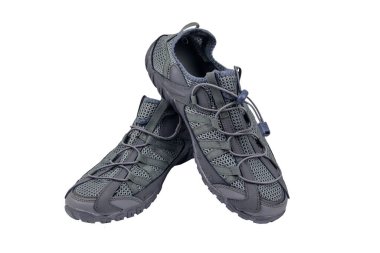 Gri erkek örgü spor ayakkabıları beyaz arka planda izole edilmiş