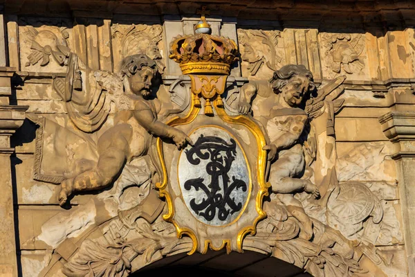 Герб Королевских Воротах Щецине Польша — стоковое фото