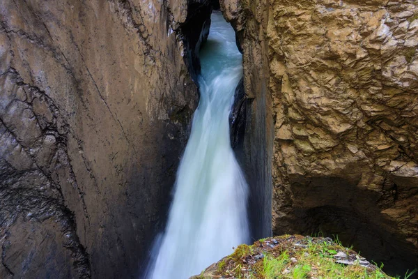 Trummelbach Falls Uma Série Dez Cachoeiras Alimentadas Por Geleiras Dentro — Fotografia de Stock