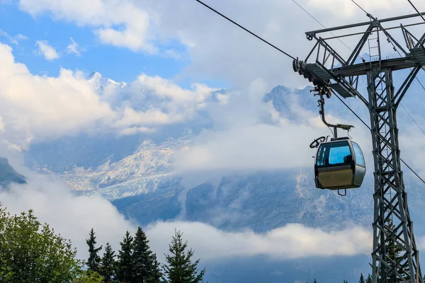 Overhead Cable Car First Mountain Grindelwald Ελβετία — Φωτογραφία Αρχείου