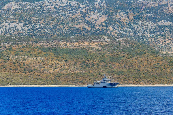 Τουρκικό Πολεμικό Πλοίο Που Πλέει Στη Μεσόγειο Θάλασσα Προστασία Των — Φωτογραφία Αρχείου