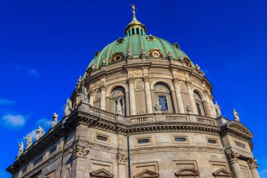 Frederik 'in Kilisesi, Kopenhag, Danimarka' da Mermer Kilise olarak da bilinir.