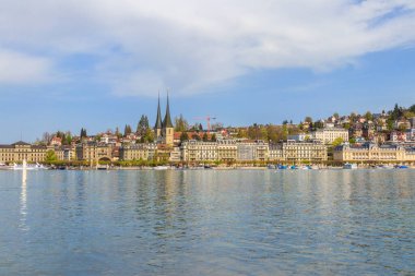 Lucerne şehri ve Lucerne Gölü, İsviçre manzarası