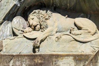 Aslan Anıtı ya da Lucerne Aslanı, İsviçre 'nin Lucerne şehrinde bulunan bir kaya tasarımı.