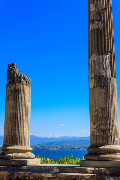 Ruinas Antiguas Columnas Romanas Nyon Suiza —  Fotos de Stock