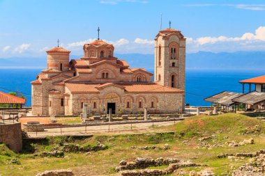 Kuzey Makedonya 'nın Ohri kentindeki Aziz Clement ve Panteleimon Kilisesi ve tarihi Plaoshnik ilçesi