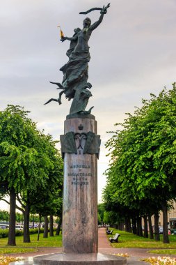 St. Petersburg, Rusya - 24 Haziran 2019: Petrovskaya Embankment 'taki Rus Donanmasının 300. kuruluş yıldönümü 