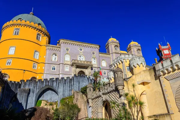 Sintra 'daki Pena Ulusal Sarayı. Lizbon, Portekiz