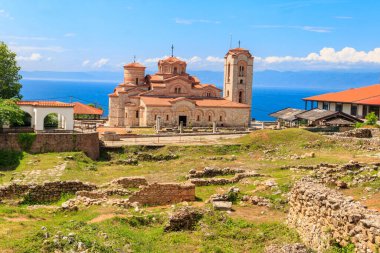 Kuzey Makedonya 'nın Ohri kentindeki Aziz Clement ve Panteleimon Kilisesi ve tarihi Plaoshnik ilçesi