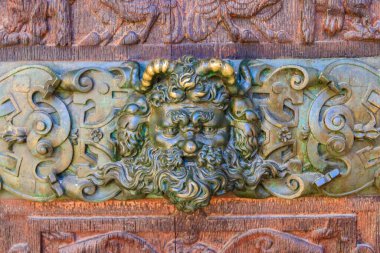 Fransa 'nın Rouen kentindeki Saint-Maclou kilisesinin kapısı.