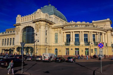 St. Petersburg, Rusya - 25 Haziran 2019: Saint Petersburg, Rusya 'da Vitebsk tren istasyonu inşaatı